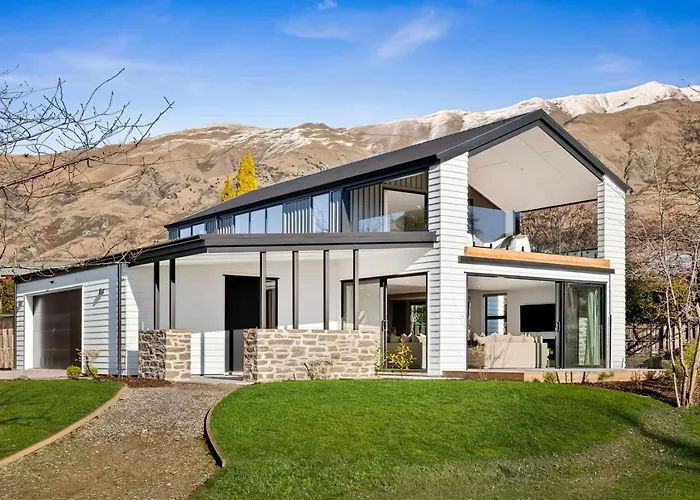 The Tree Escape | Views & Prime Location Holiday home Wanaka